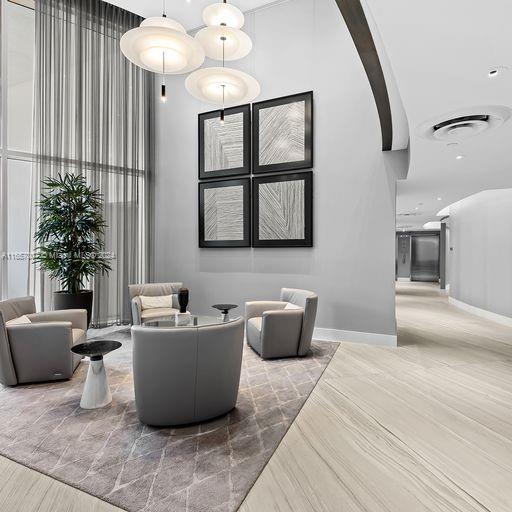 LAS OLAS RIVER HOUSE COND - Residential Lease