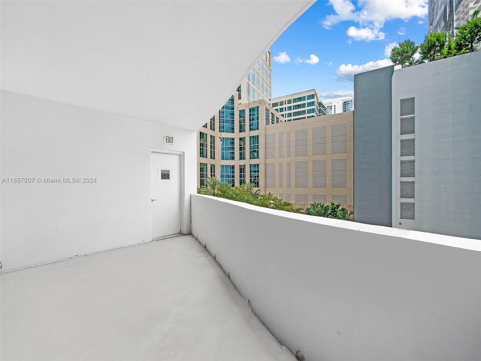 LAS OLAS RIVER HOUSE COND - Residential Lease