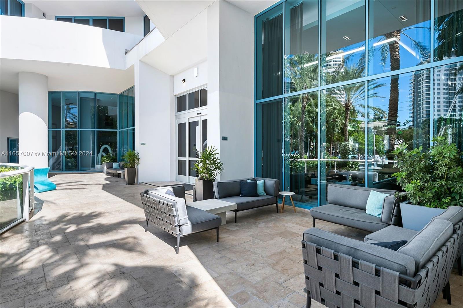LAS OLAS RIVER HOUSE COND - Residential Lease