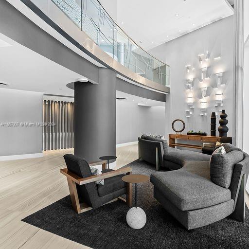 LAS OLAS RIVER HOUSE COND - Residential Lease