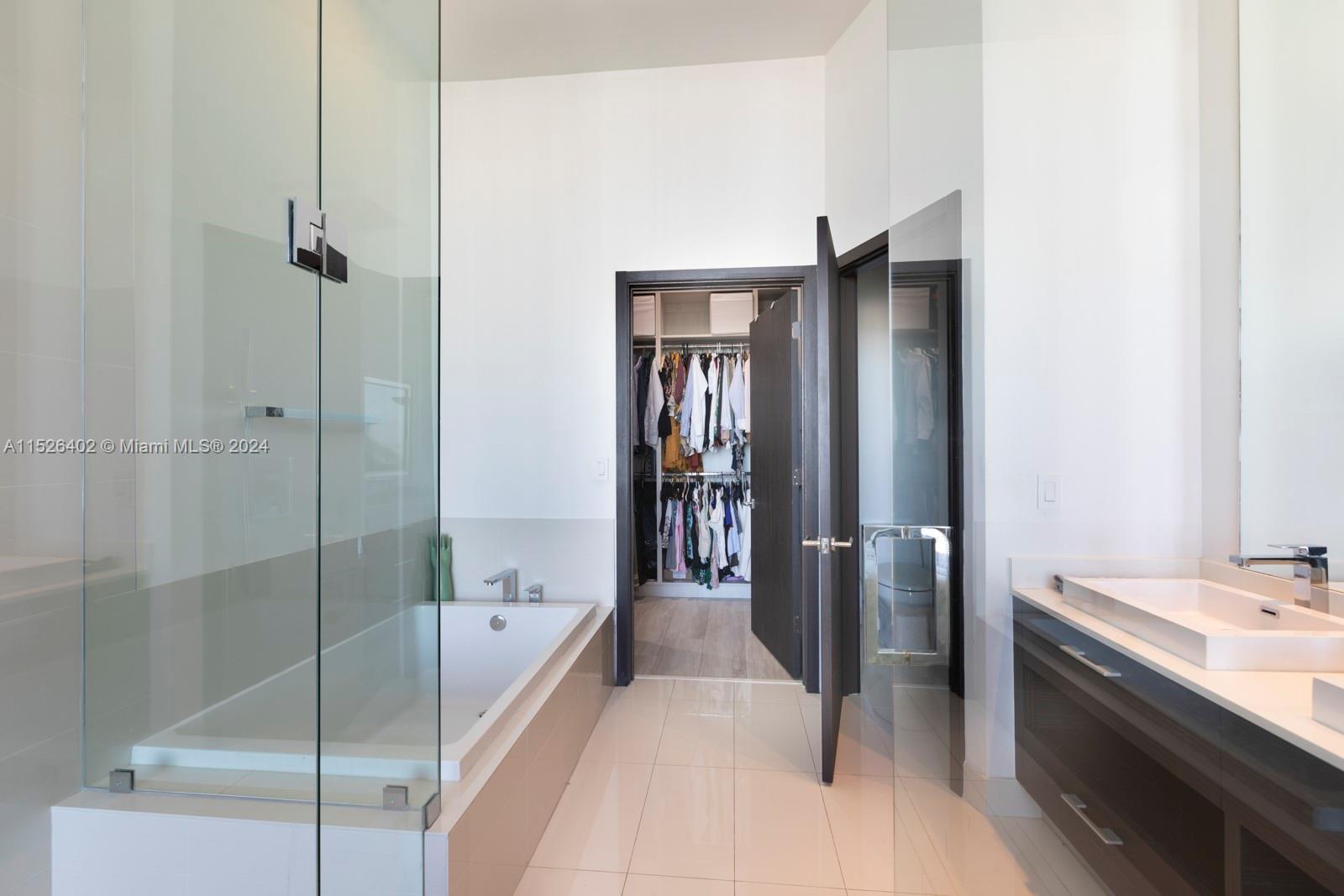 BRICKELL HEIGHTS EAST CON - Residential