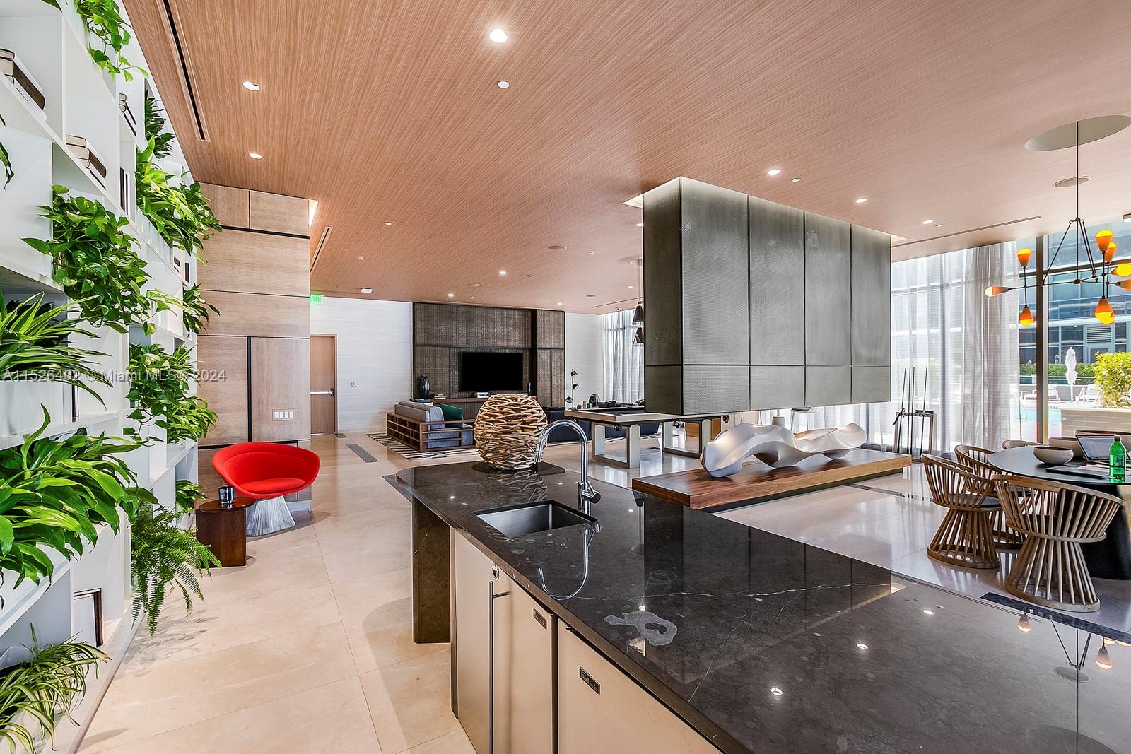 BRICKELL HEIGHTS EAST CON - Residential