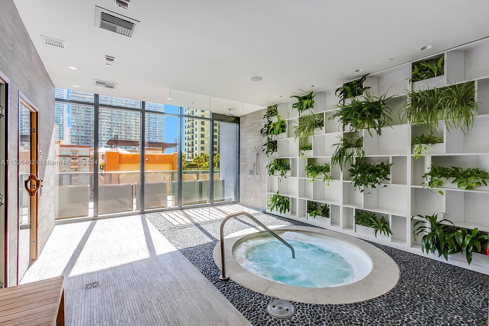 BRICKELL HEIGHTS EAST CON - Residential