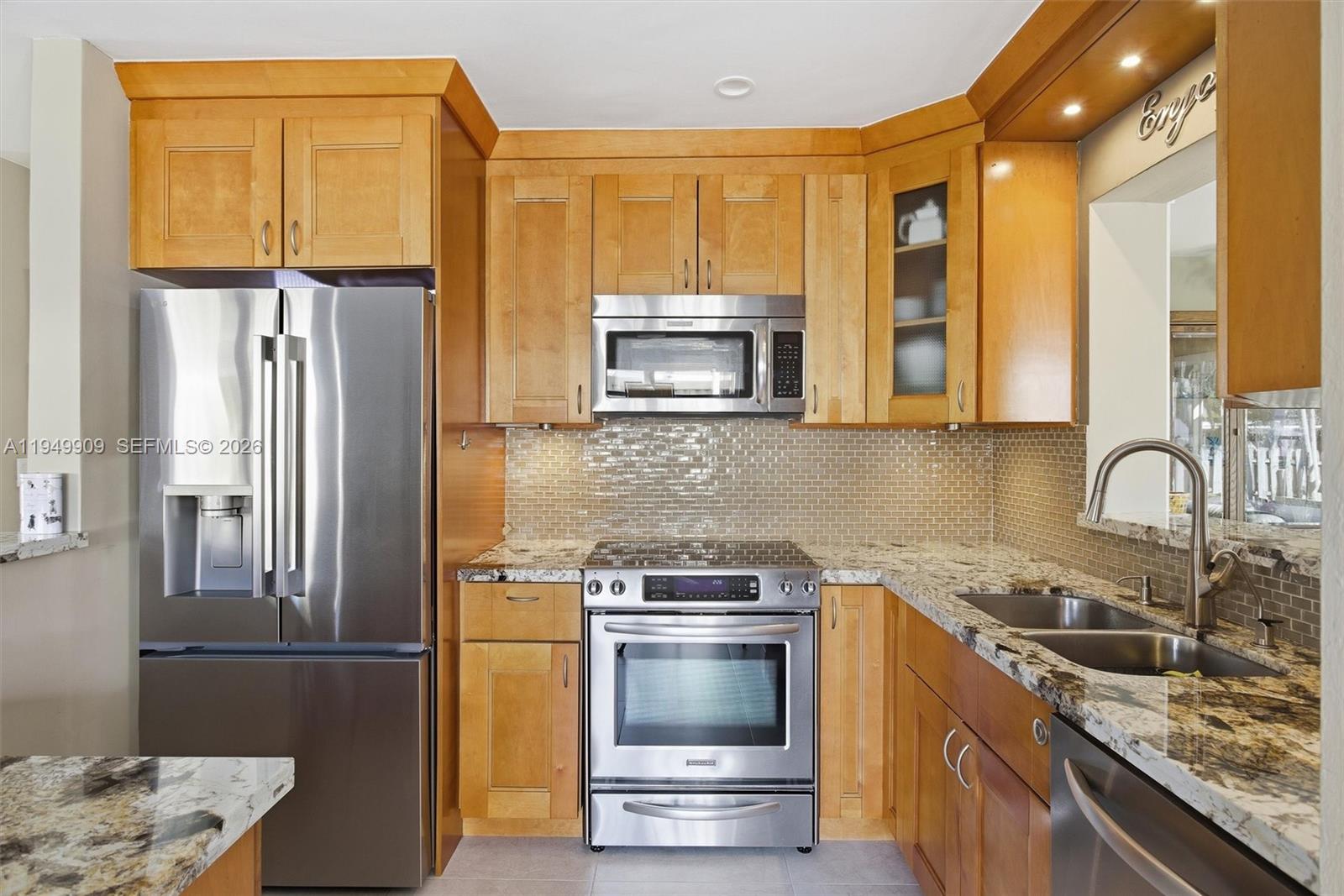 EDGEWATER ESTATES - Residential