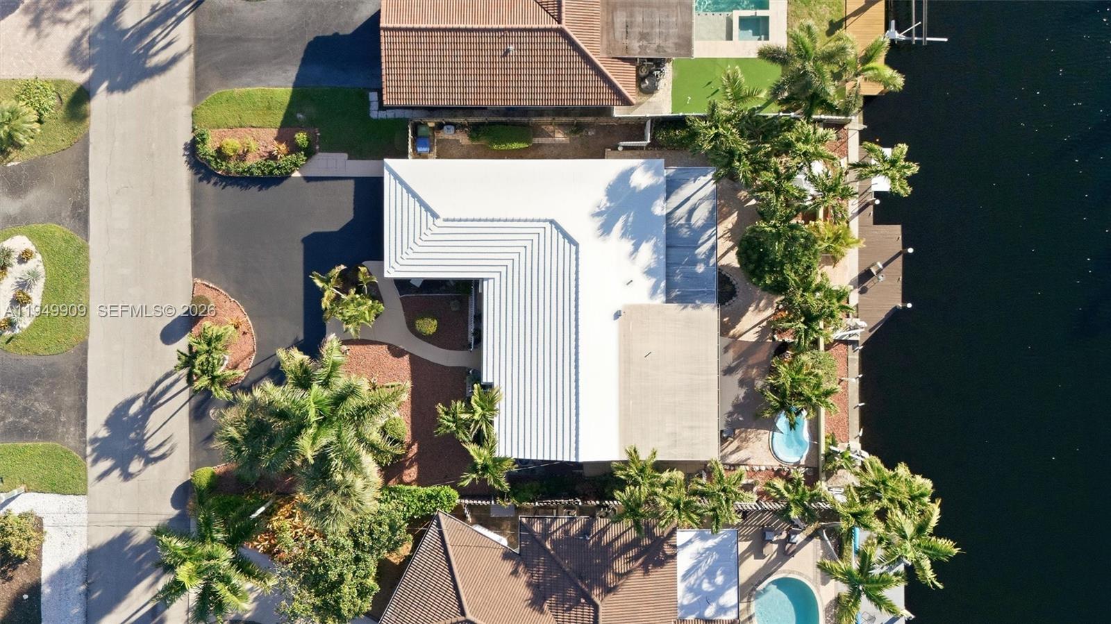 EDGEWATER ESTATES - Residential