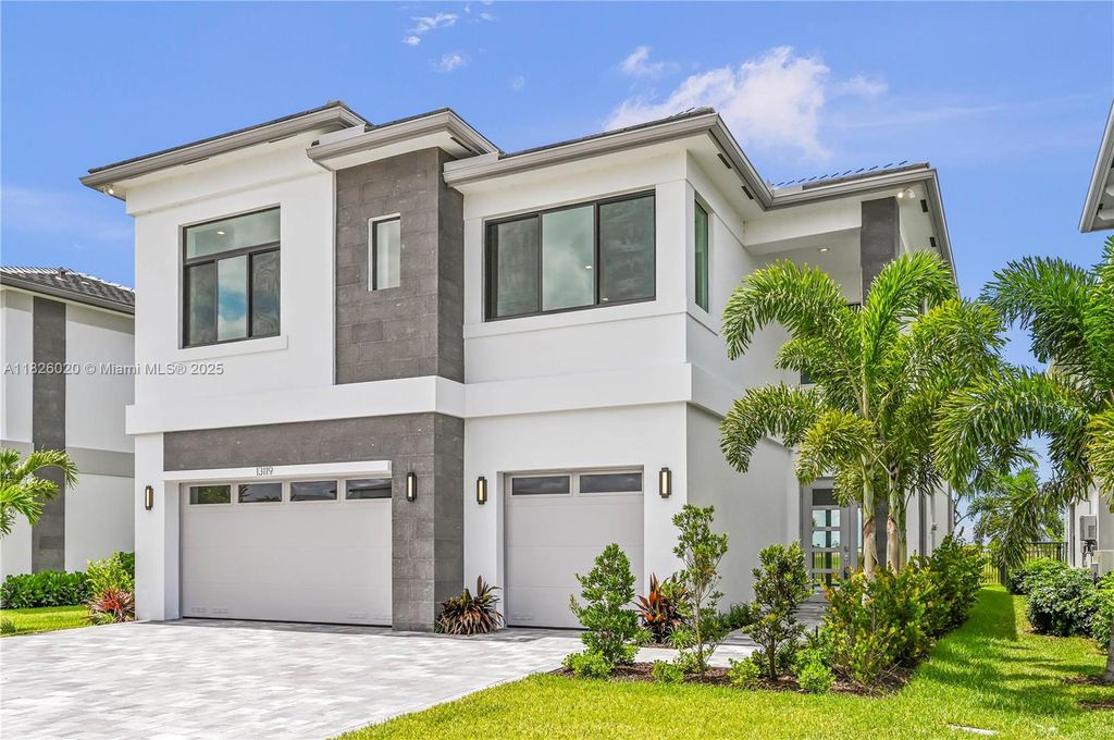 Photo of 13119 Feathering Way, Palm Beach Gardens, FL 33412 (MLS # A11826020)