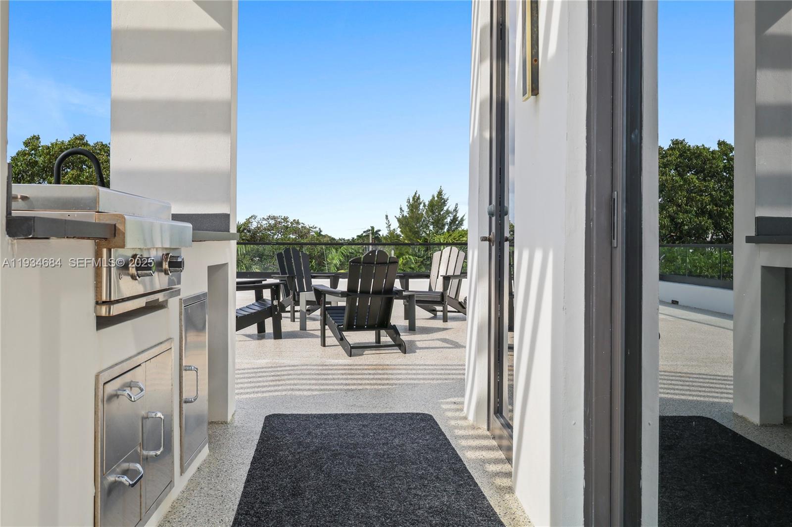 LAUDERDALE BEACH - Residential