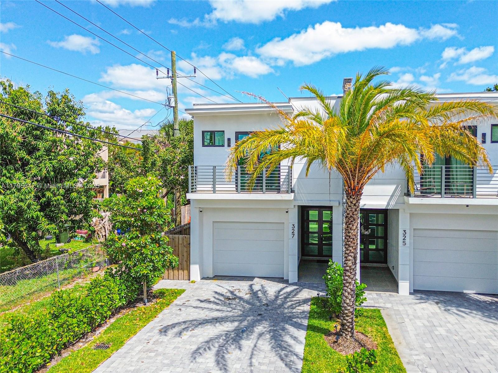 Property for Sale at 325 Sw 16th St B, Fort Lauderdale, Broward County, Florida - Bedrooms: 4 
Bathrooms: 4  - $1,469,000