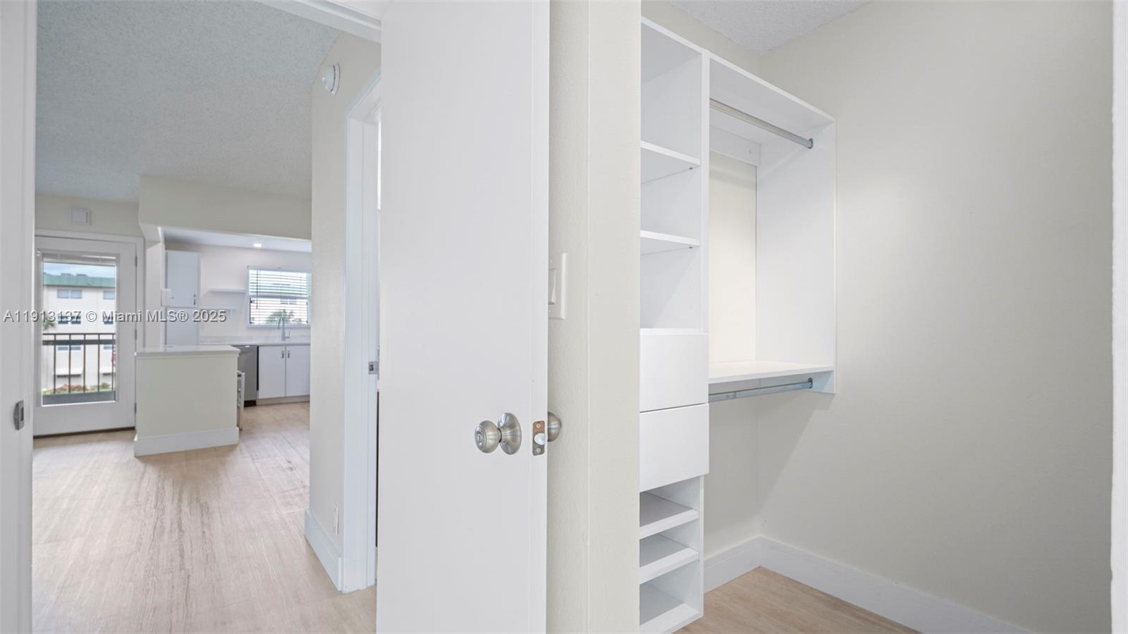 HAMPTON GARDENS 1 CONDO - Residential