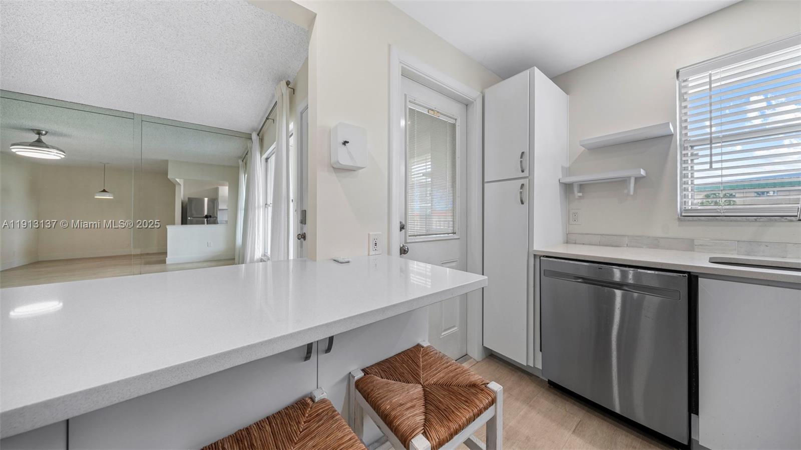 HAMPTON GARDENS 1 CONDO - Residential