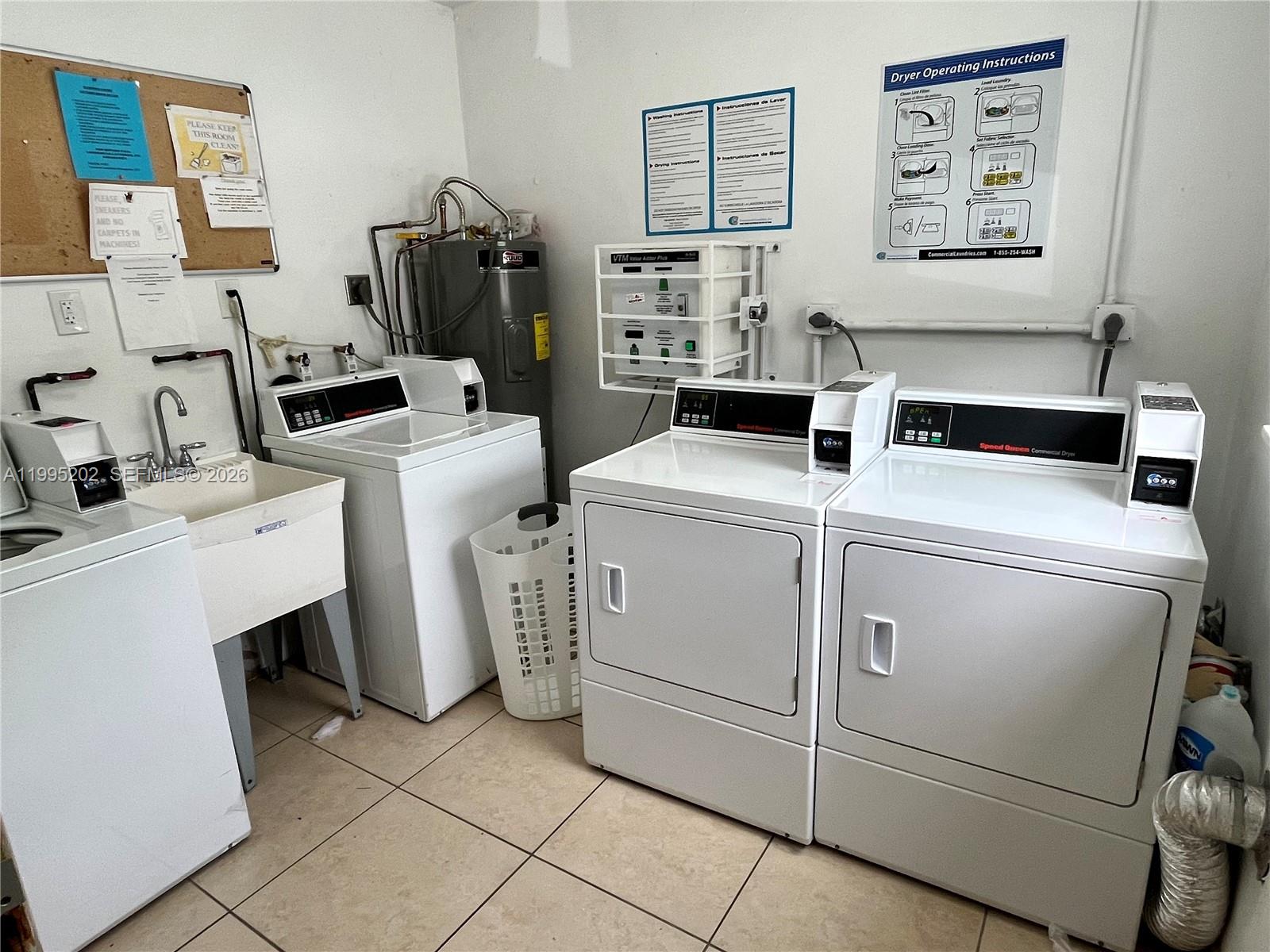 HAMPTON COURT CONDO - Residential Lease