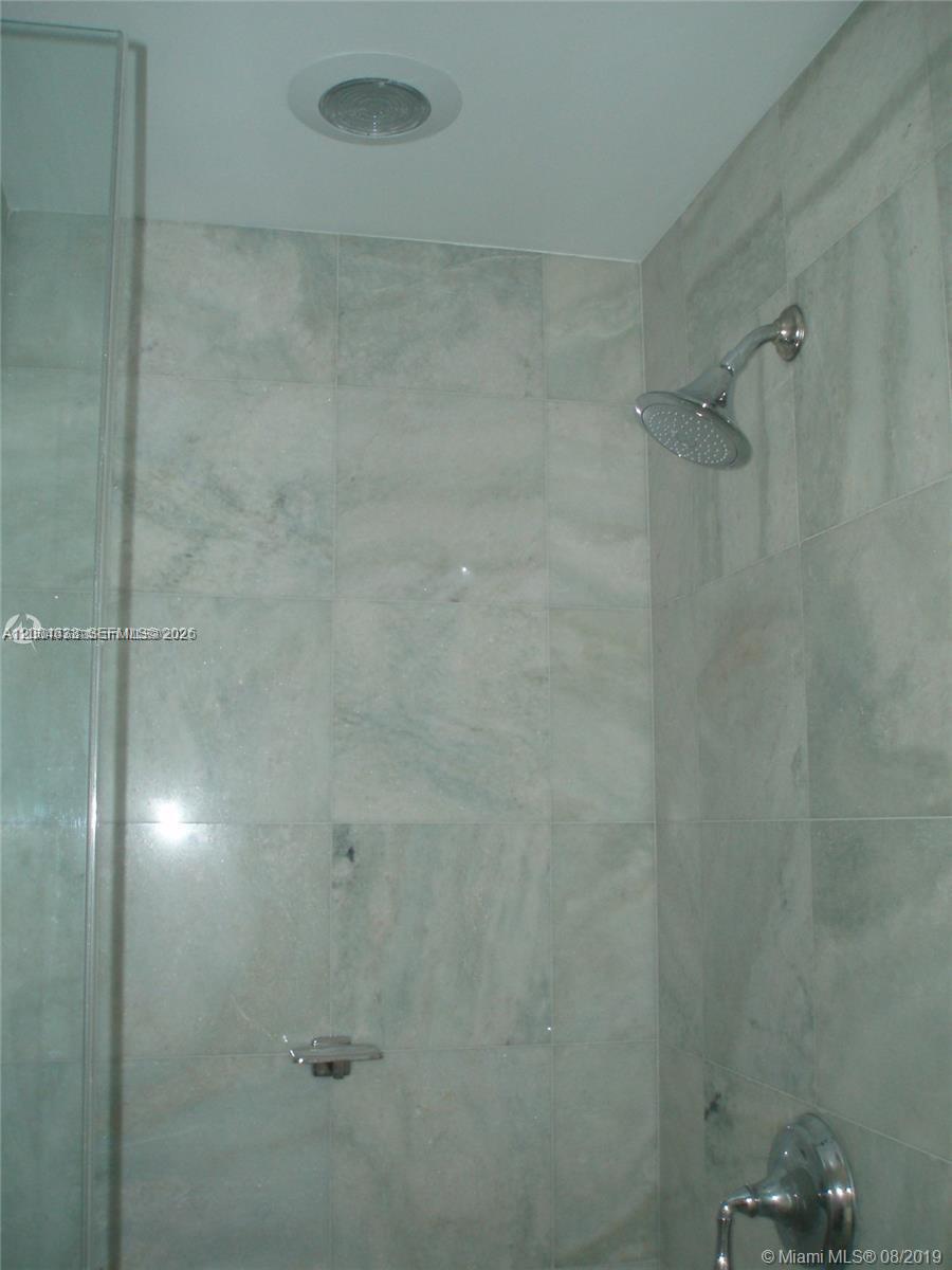 1060 BRICKELL CONDO - Residential Lease