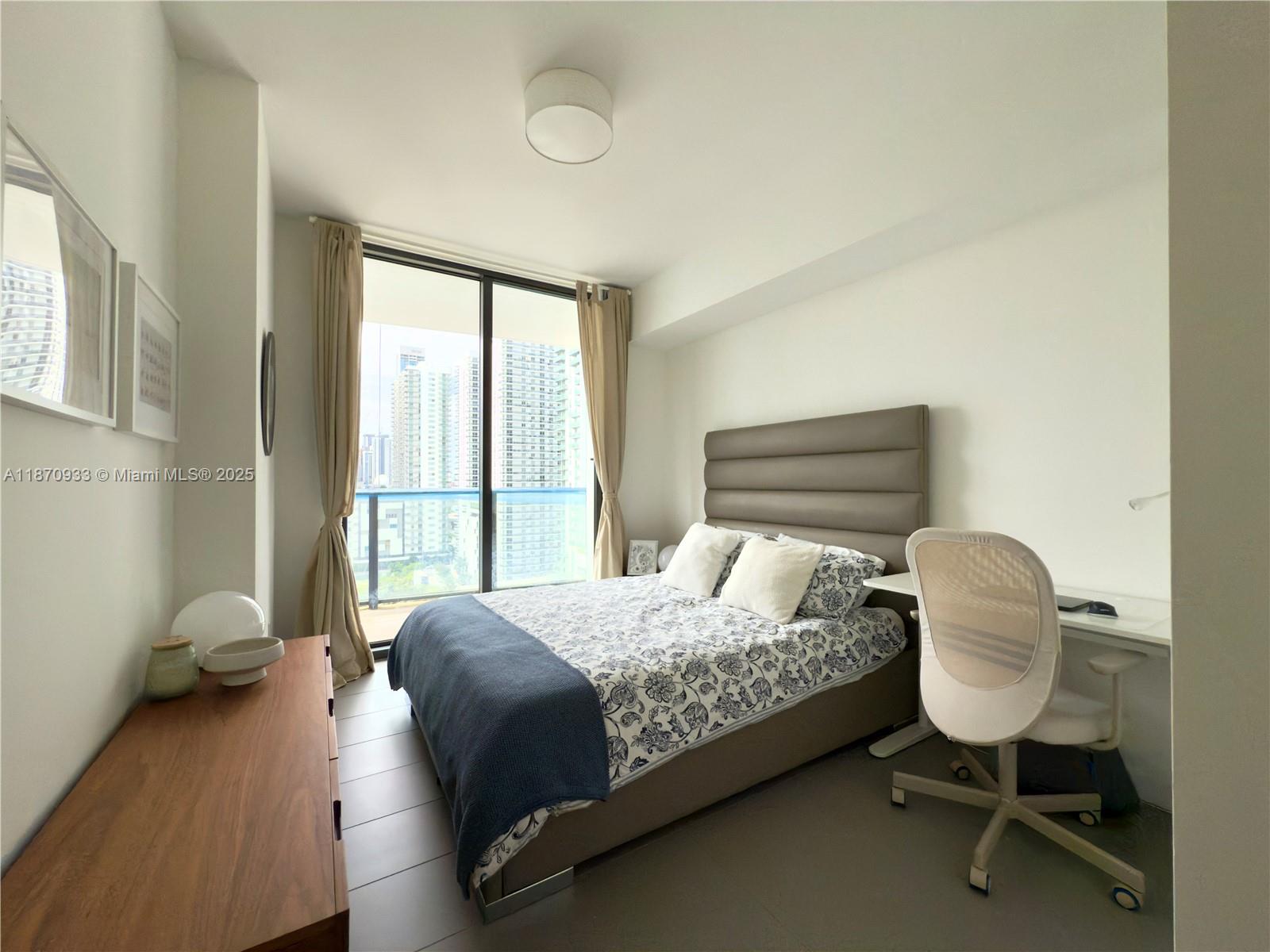 CANVAS CONDO - Residential Lease