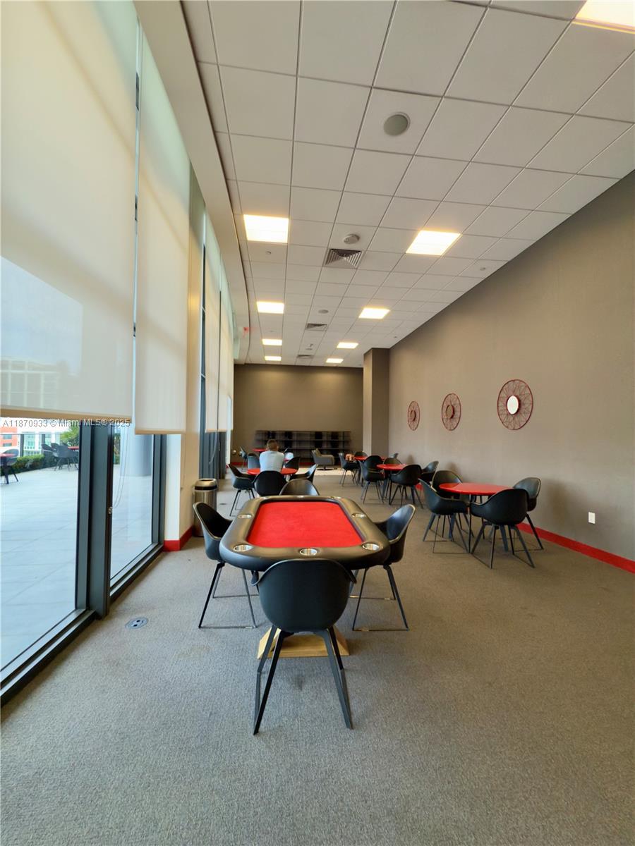 CANVAS CONDO - Residential Lease