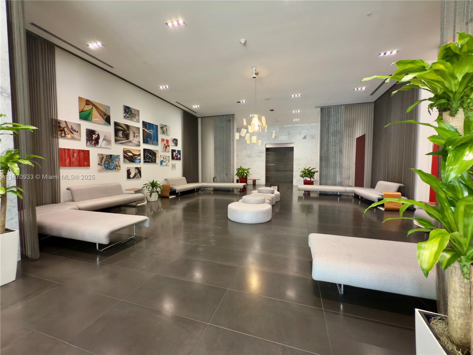 CANVAS CONDO - Residential Lease