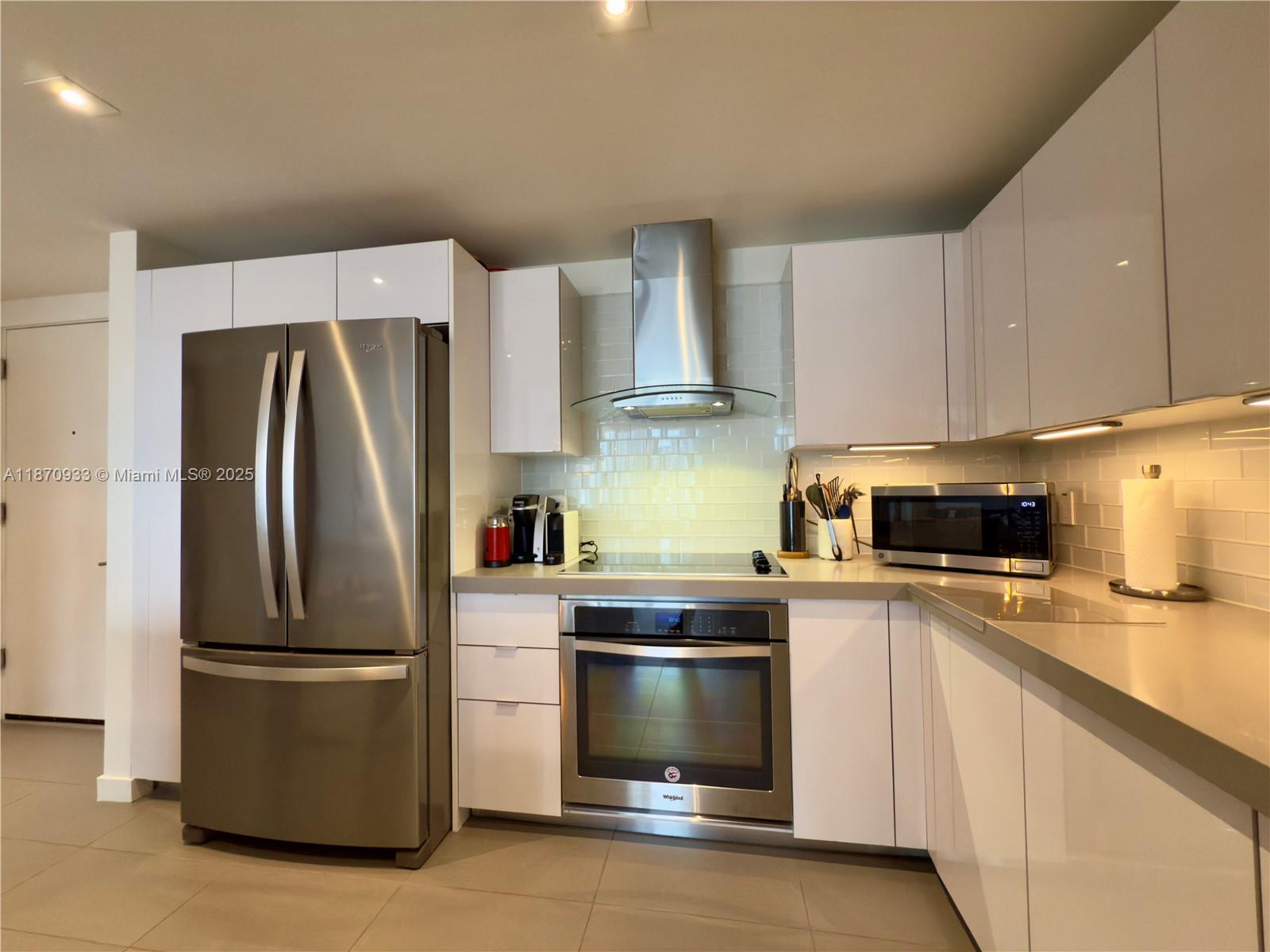 CANVAS CONDO - Residential Lease
