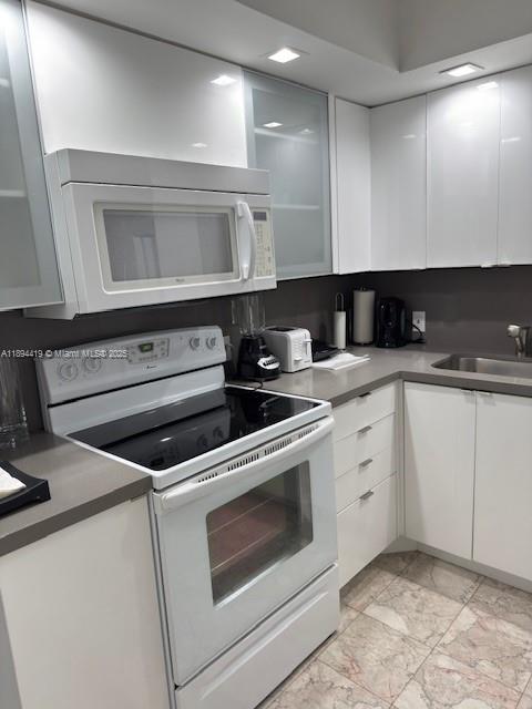 AVENTURA ELDORADO CONDO - Residential Lease
