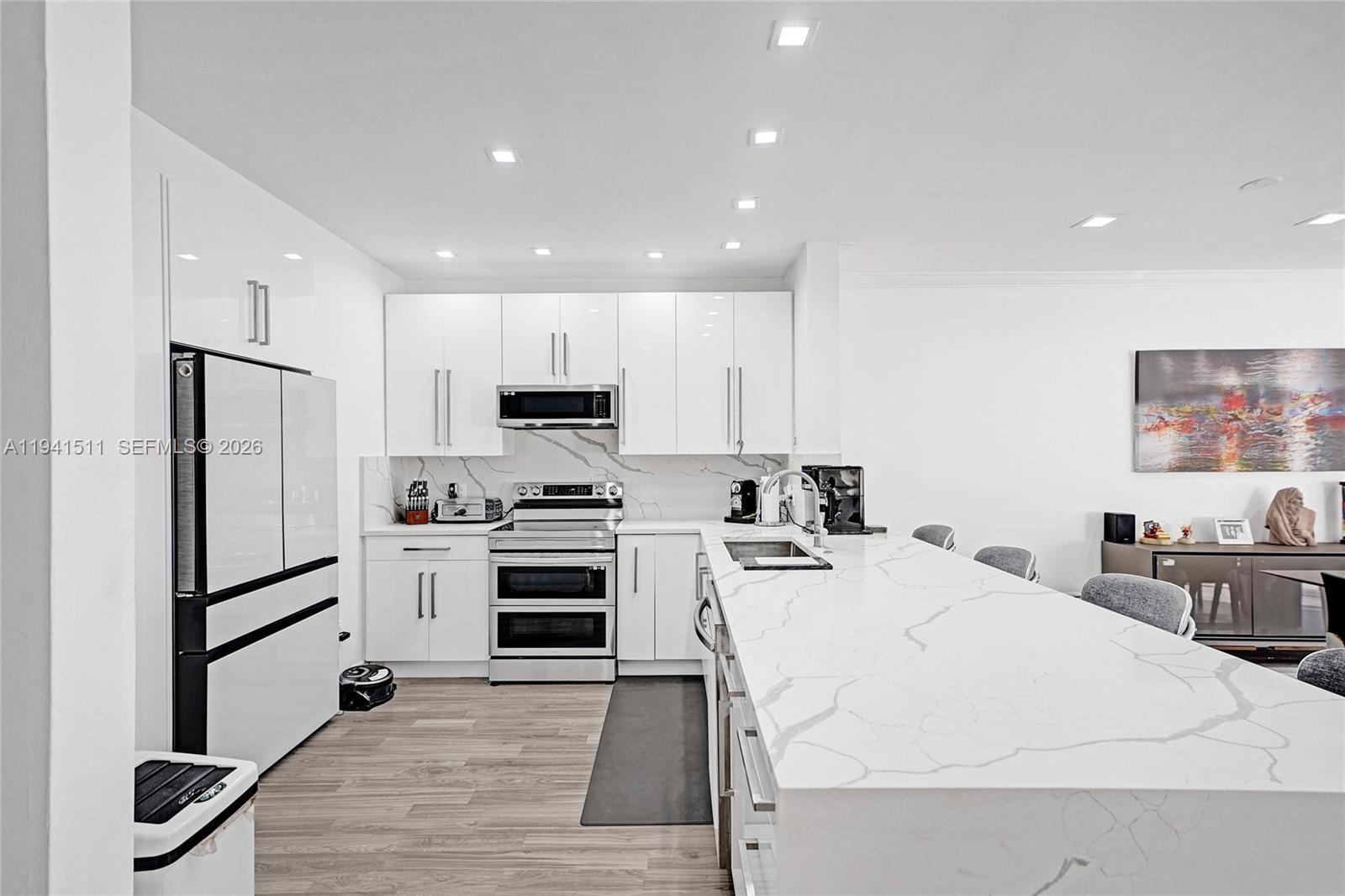 LA MIRAGE OF HARBOR VILG - Residential