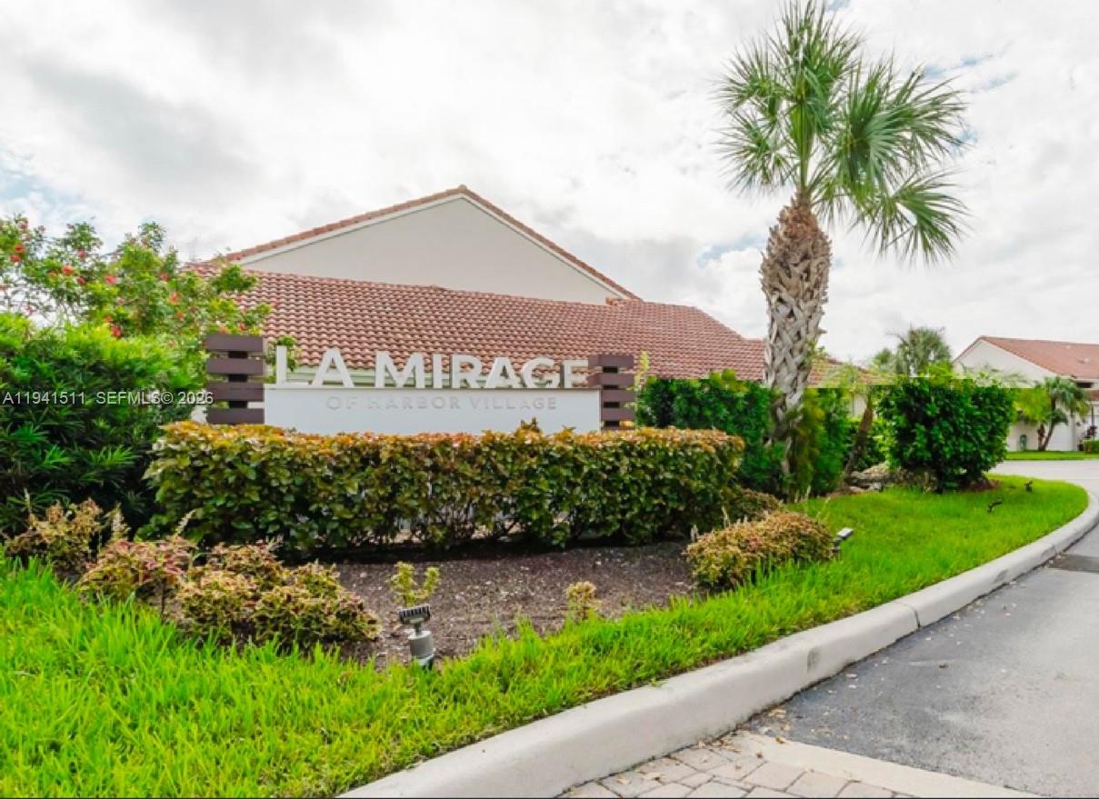 LA MIRAGE OF HARBOR VILG - Residential