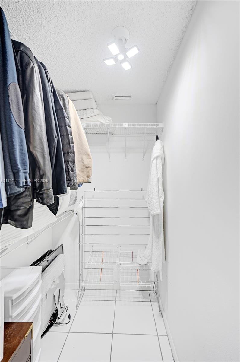 LA MIRAGE OF HARBOR VILG - Residential