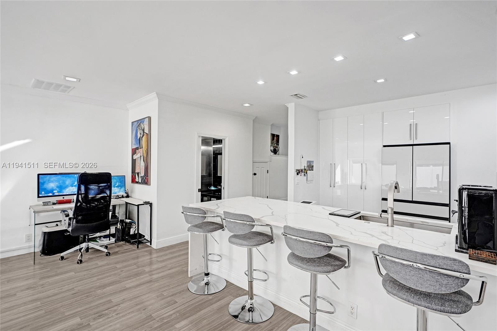 LA MIRAGE OF HARBOR VILG - Residential