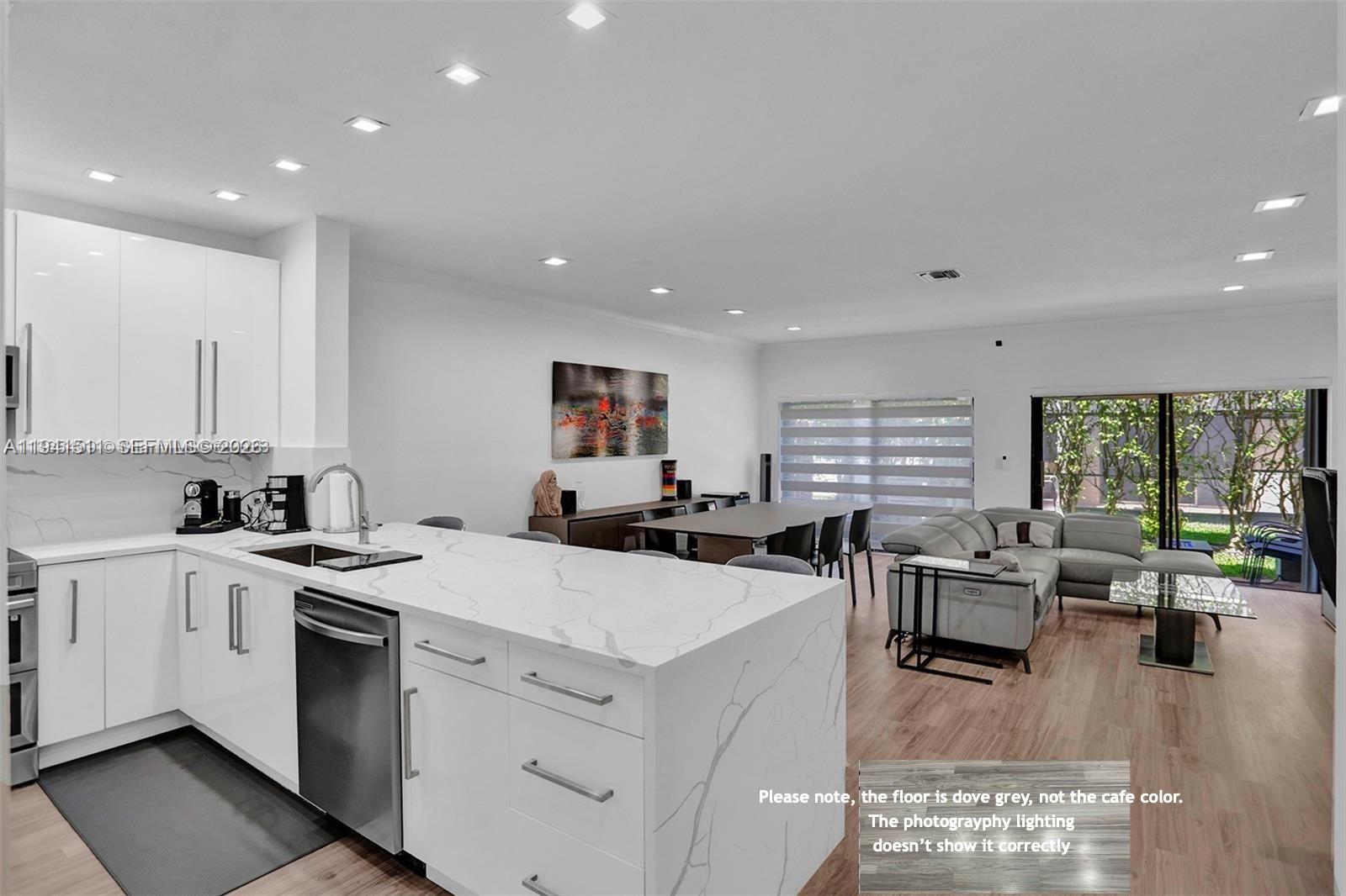 LA MIRAGE OF HARBOR VILG - Residential