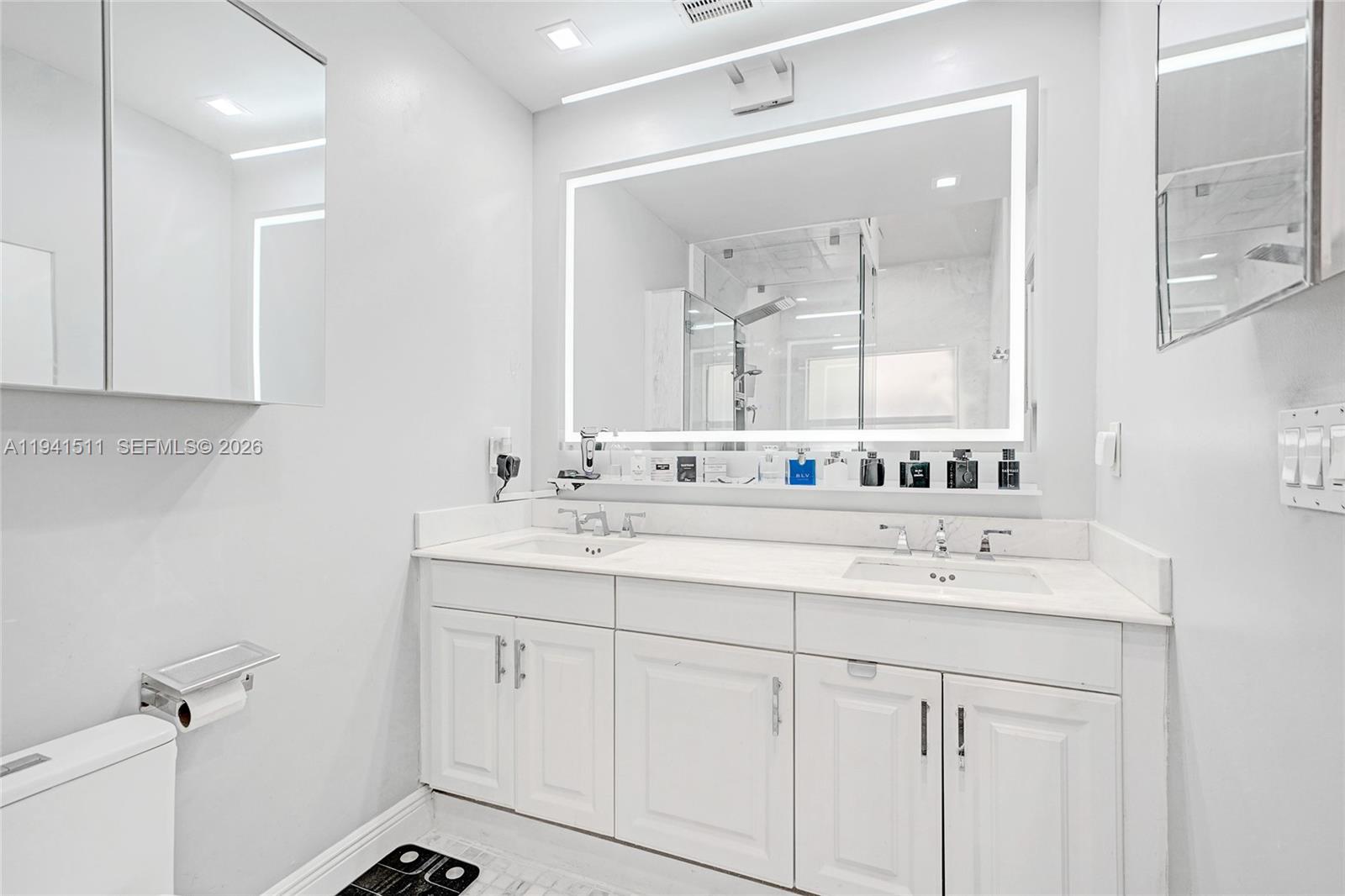 LA MIRAGE OF HARBOR VILG - Residential