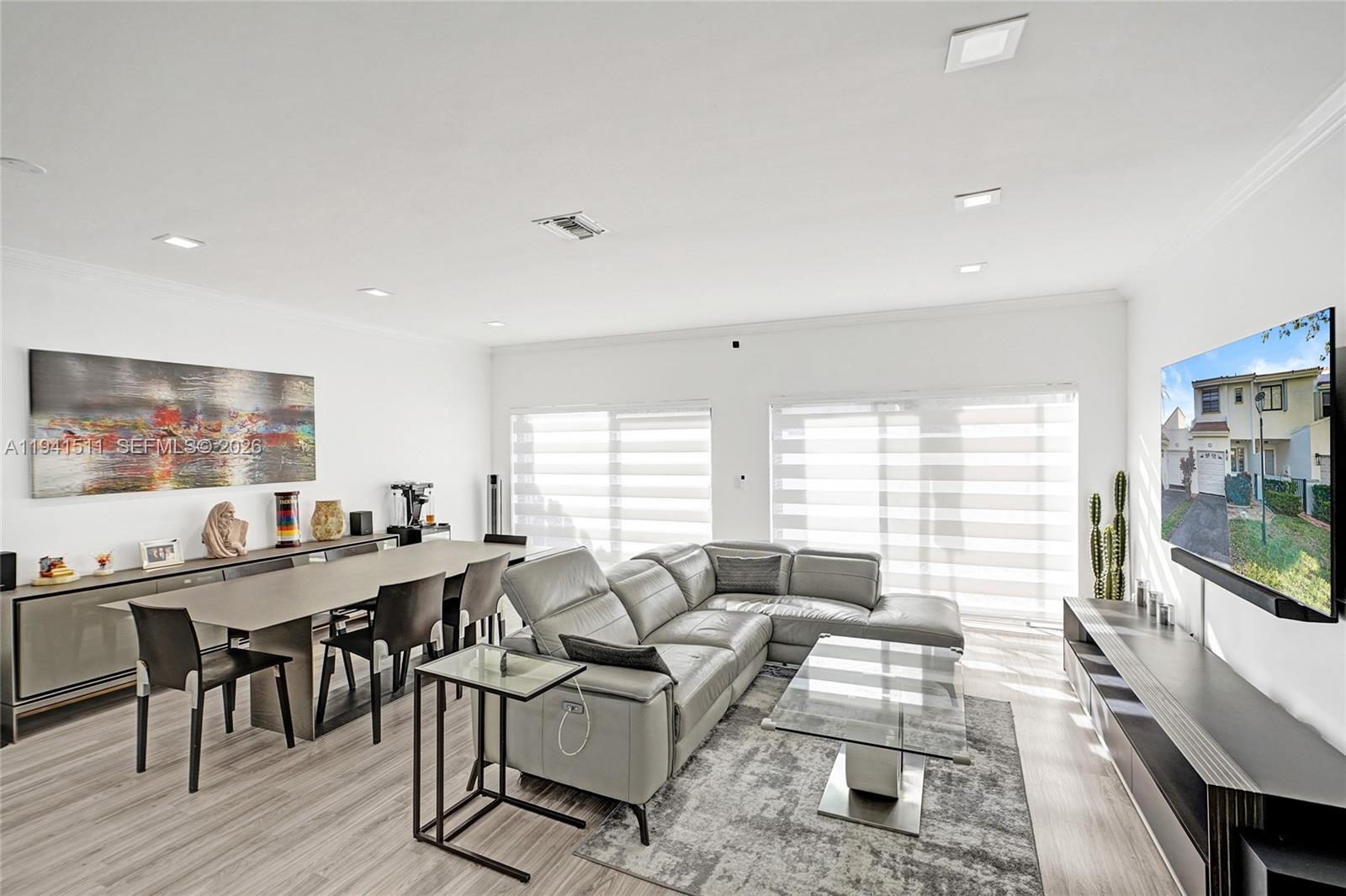 LA MIRAGE OF HARBOR VILG - Residential