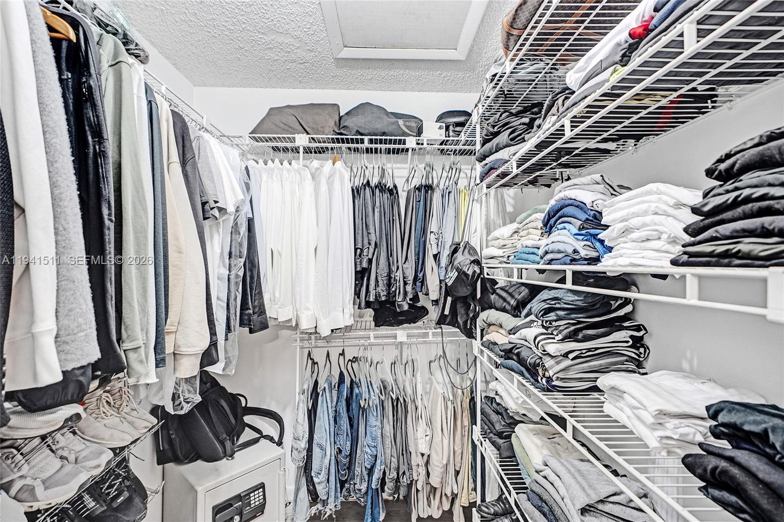 LA MIRAGE OF HARBOR VILG - Residential