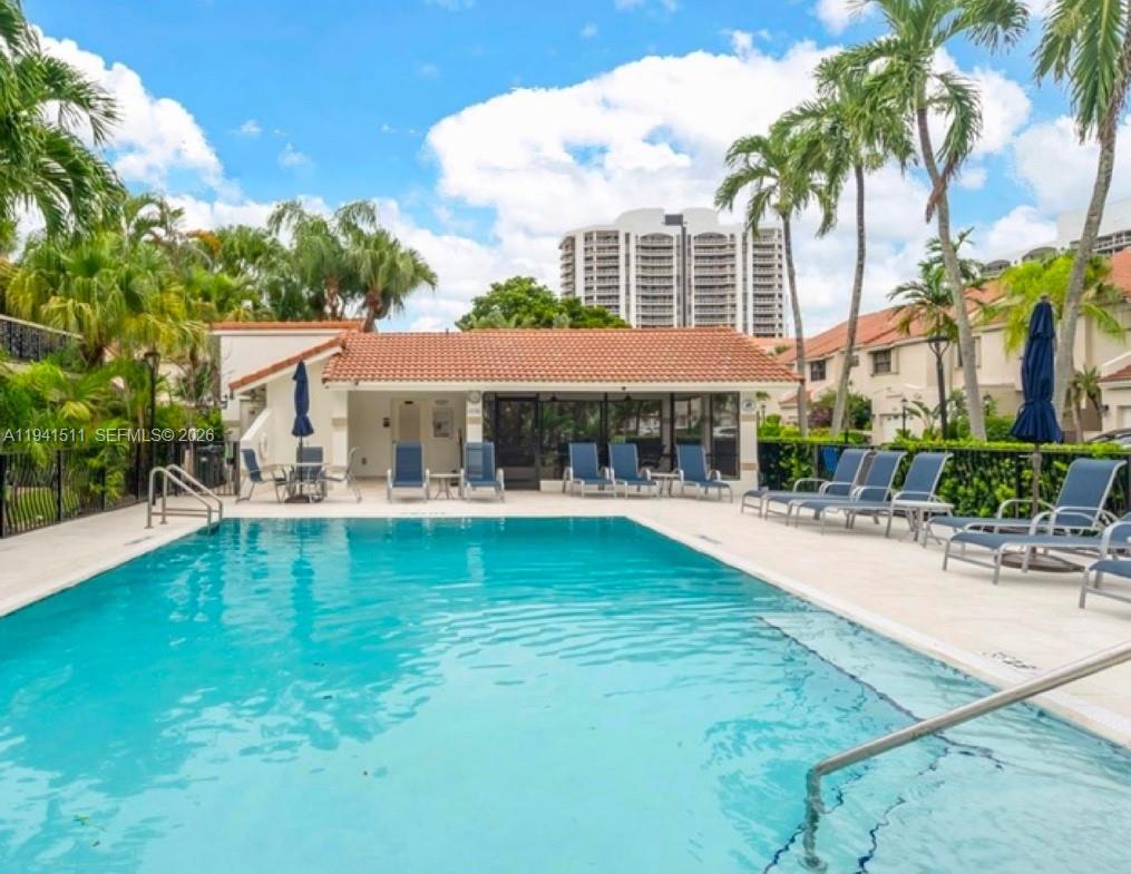 LA MIRAGE OF HARBOR VILG - Residential