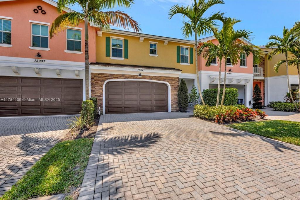Photo of 12941 Trevi Isle Dr, Palm Beach Gardens, FL 33418 (MLS # A11784109)