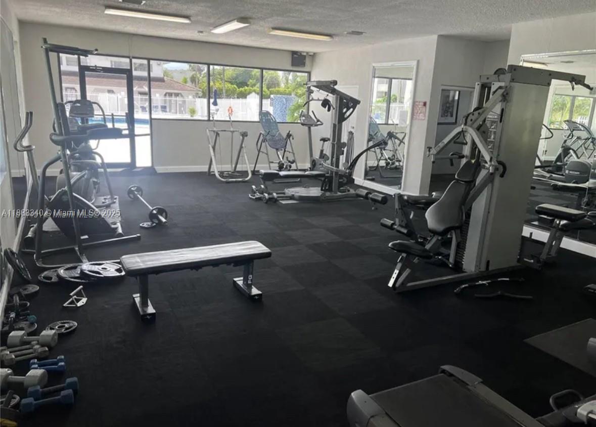 FONTAINEBLEAU GARDENS CON - Residential Lease