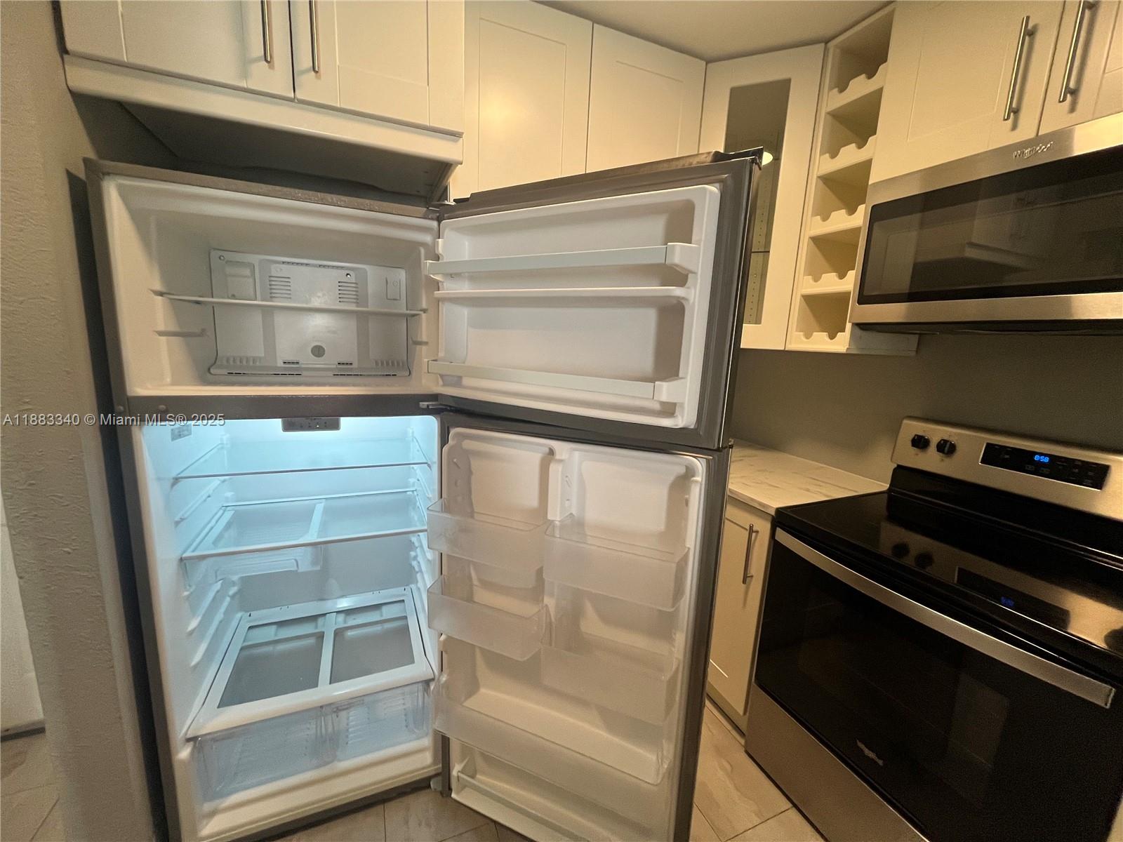 FONTAINEBLEAU GARDENS CON - Residential Lease