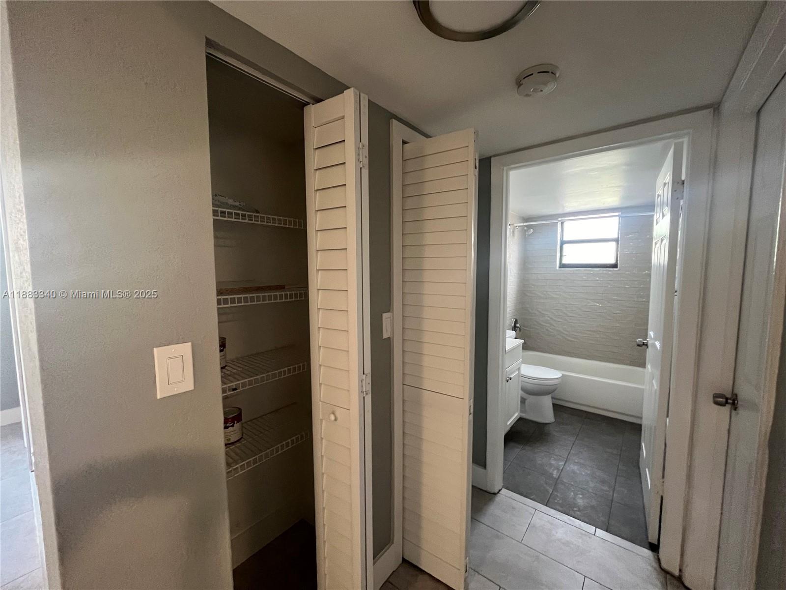 FONTAINEBLEAU GARDENS CON - Residential Lease