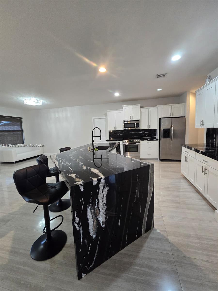 ESTATE MANSIONS 1ST ADDN - Residential