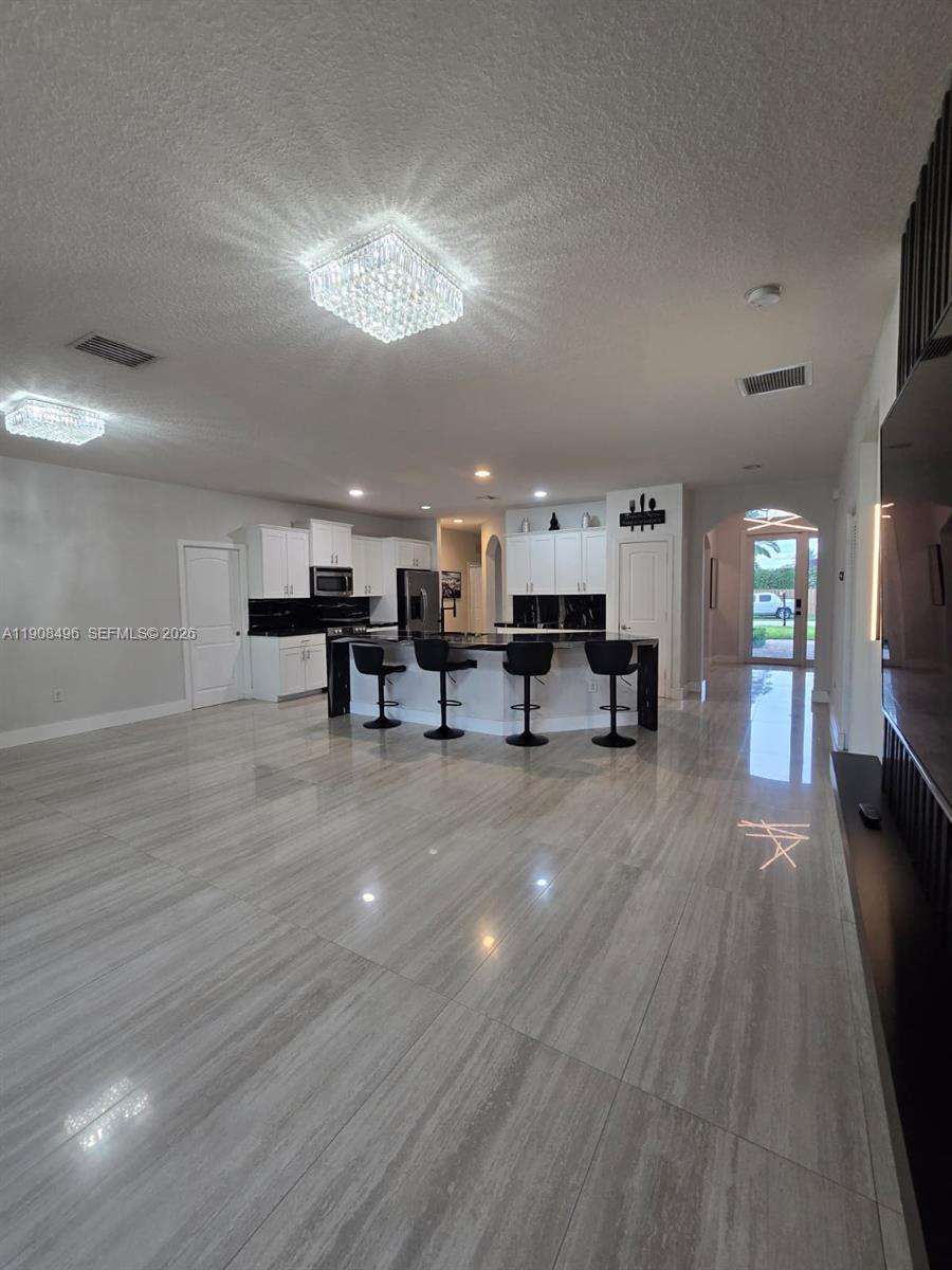 ESTATE MANSIONS 1ST ADDN - Residential