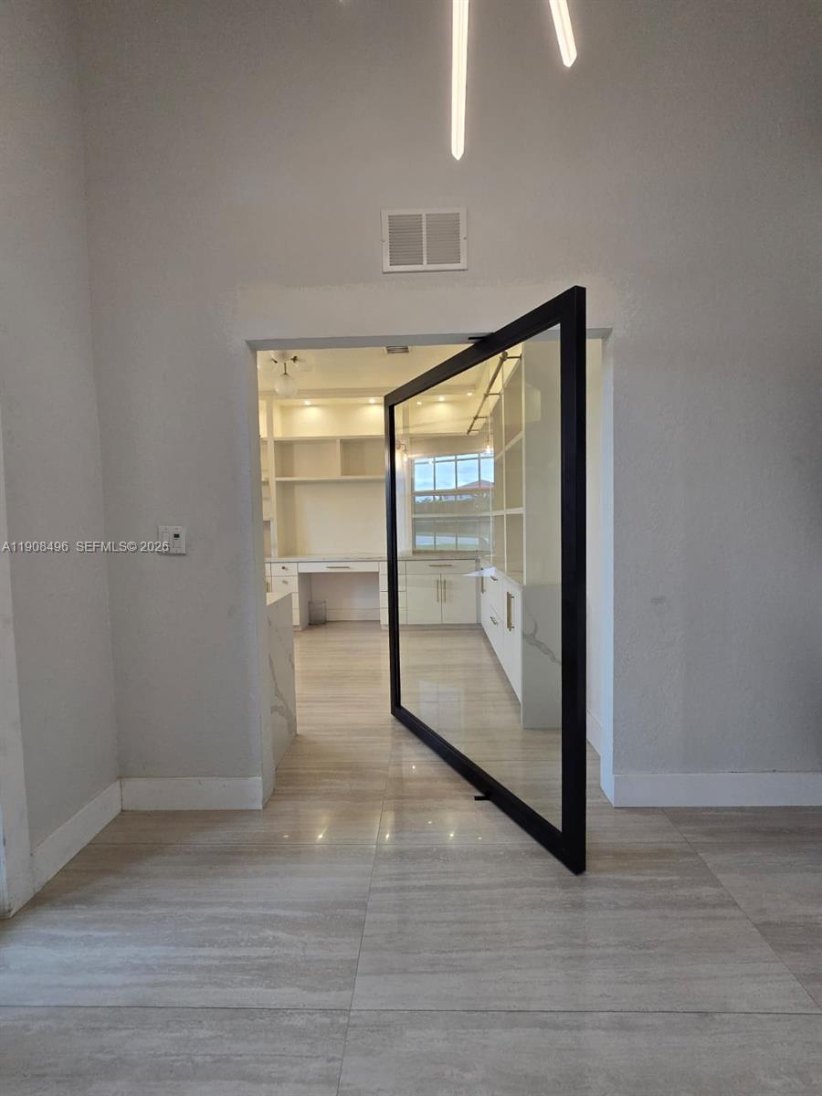 ESTATE MANSIONS 1ST ADDN - Residential