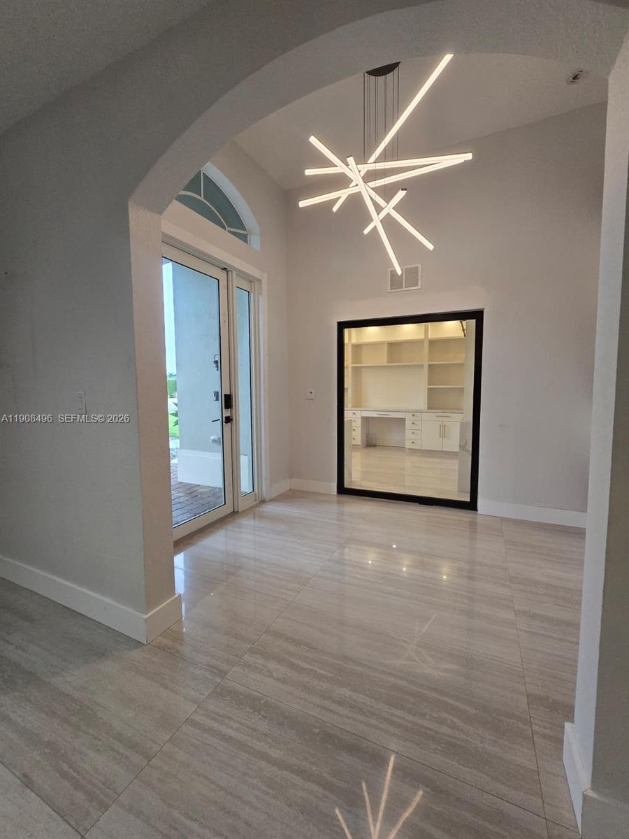 ESTATE MANSIONS 1ST ADDN - Residential