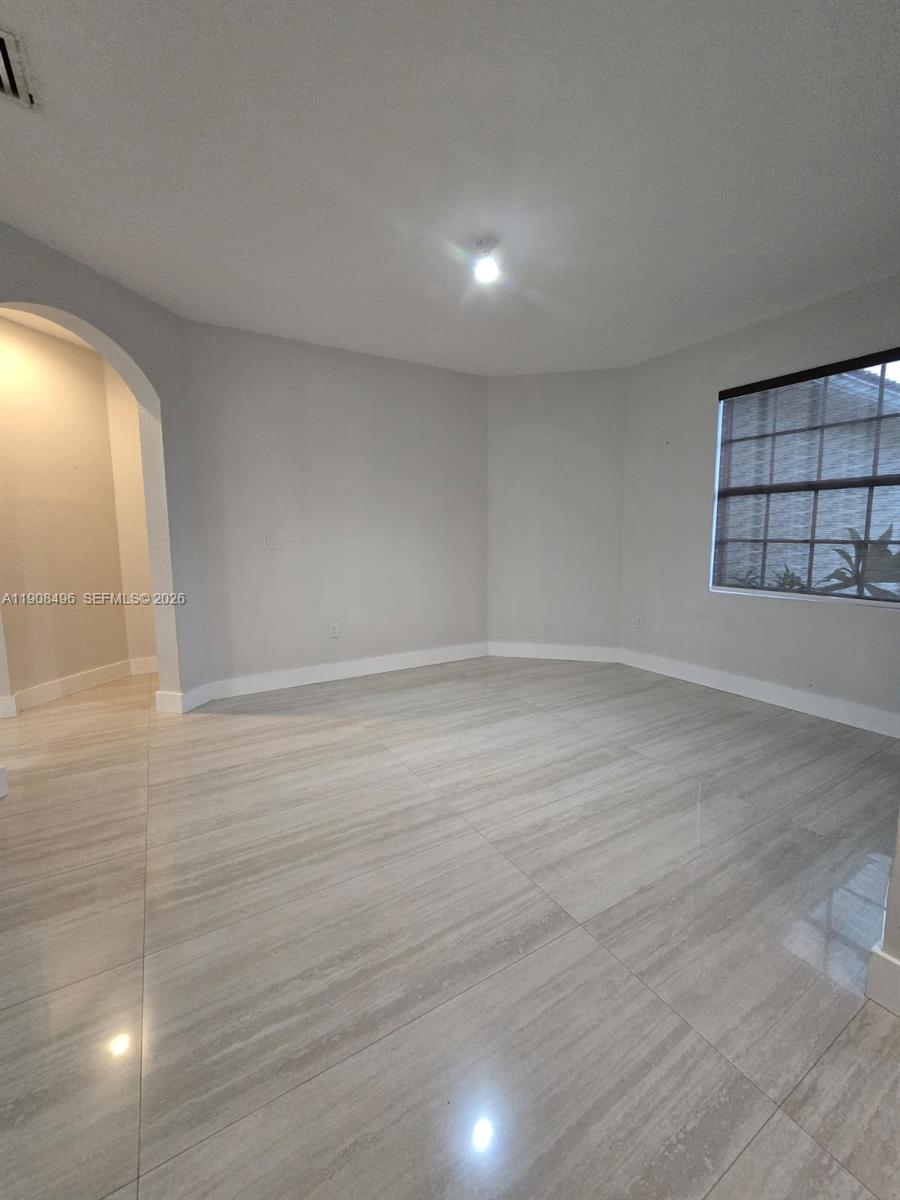 ESTATE MANSIONS 1ST ADDN - Residential