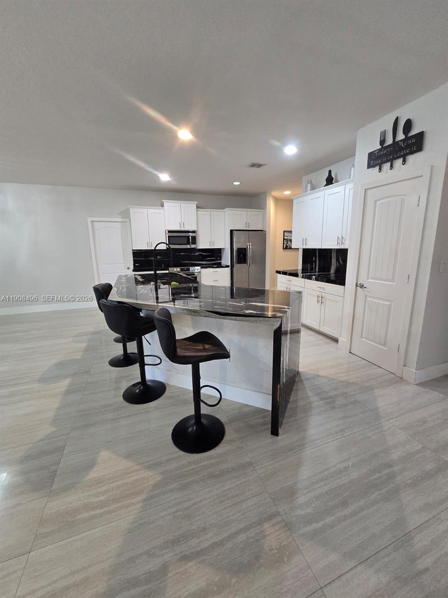 ESTATE MANSIONS 1ST ADDN - Residential