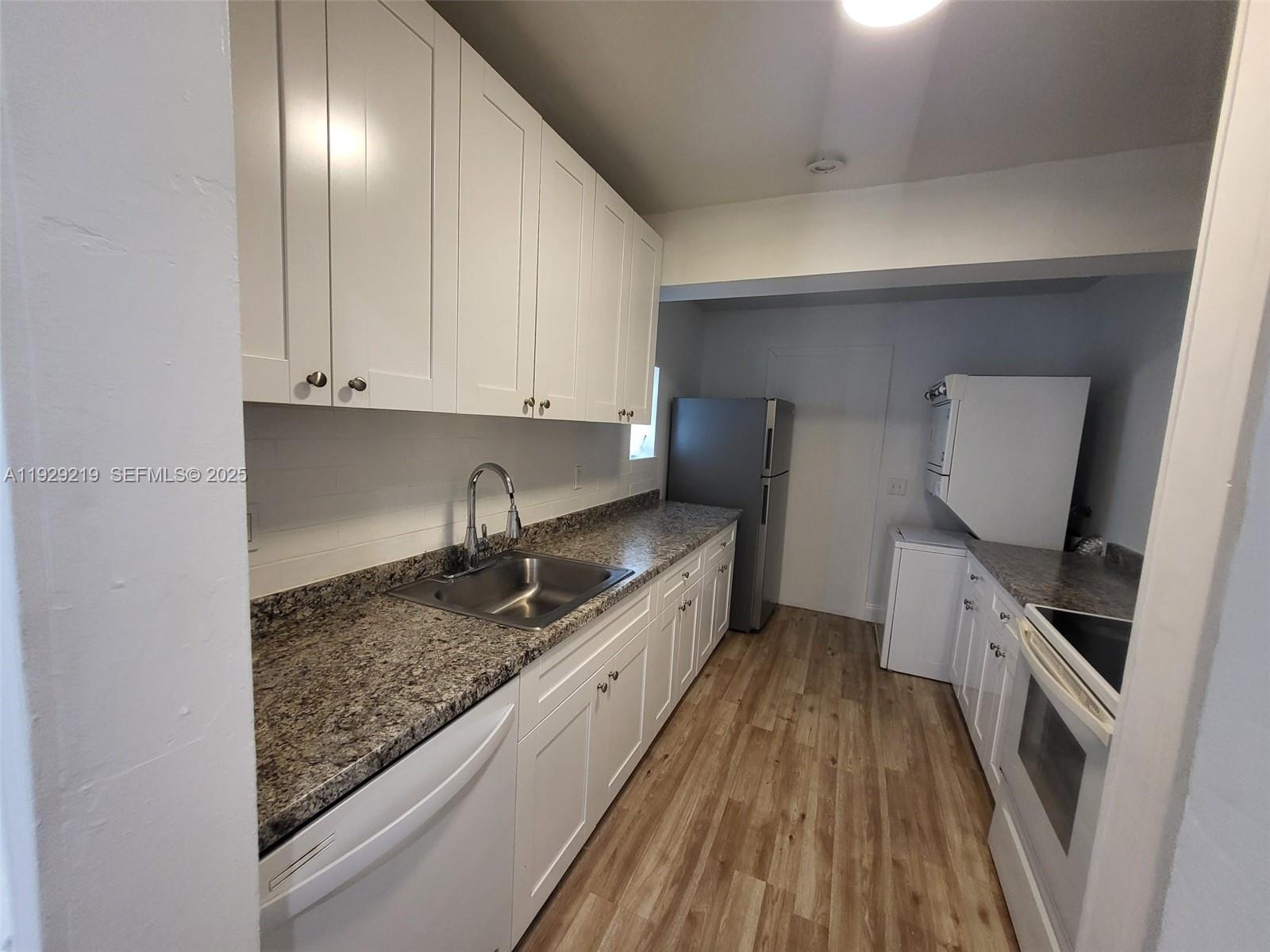 POMPANO BEACH HIGHLANDS - Residential