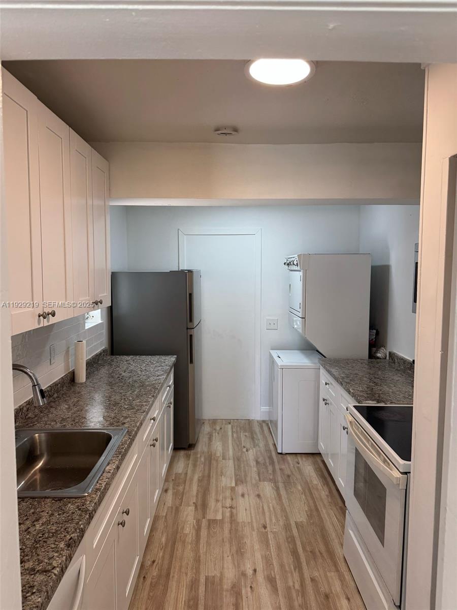 POMPANO BEACH HIGHLANDS - Residential