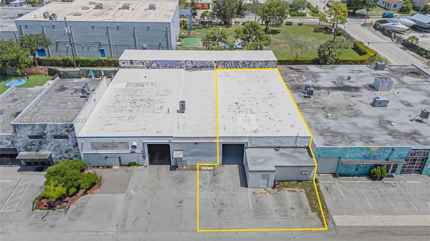 3800 SF of Open Warehouse Space, 5 minutes to Las Olas - B3 Zoning - Automatic Roll Up Door - 1 Small Front Office/Reception Area, 2 Bathrooms w/ a Shower - Close to 95 & Fort Lauderdale International Airport - Great Location - 1 mile to US 1