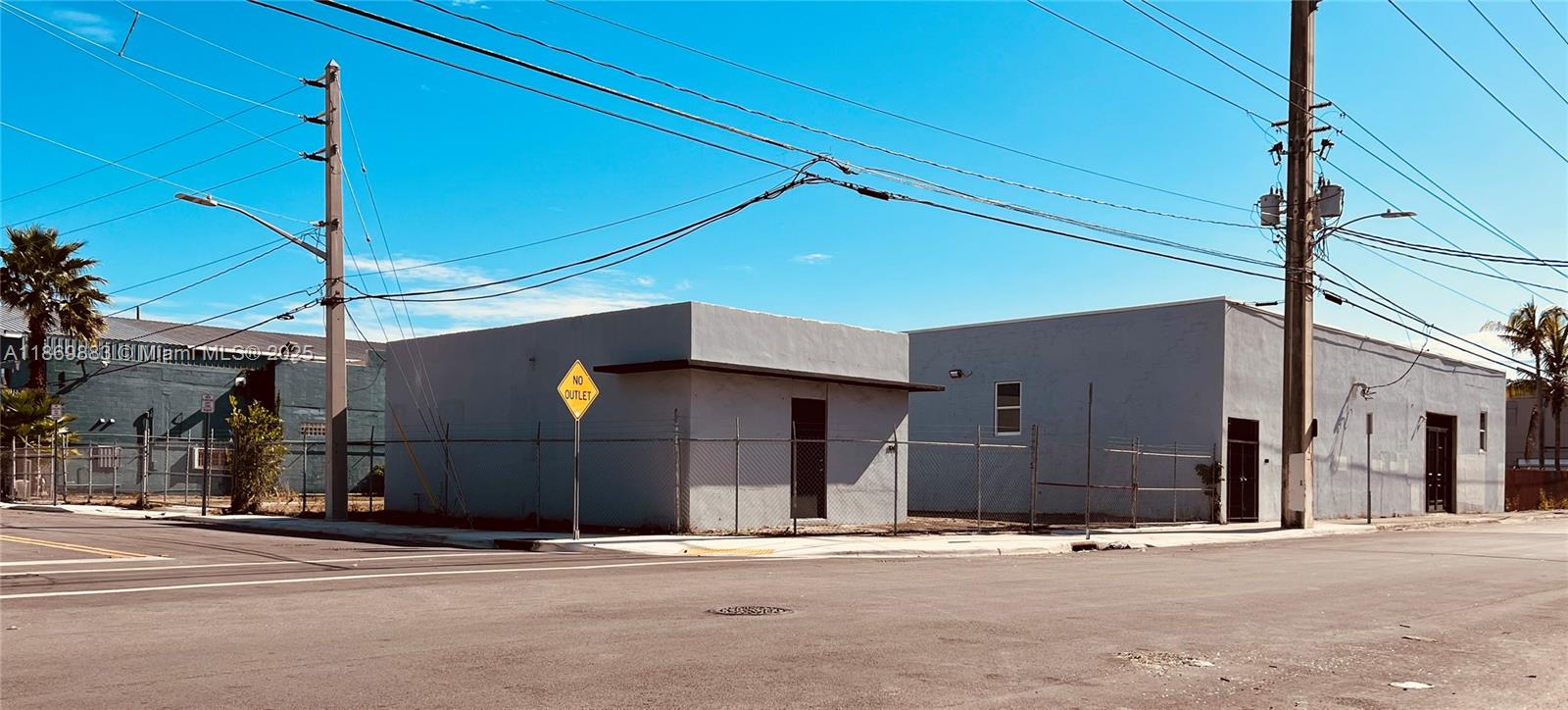 Prime redevelopment opportunity at 1031 NW 21st St - a strategically located warehouse in Allapattah amid a surge of institutional and private investment. The neighborhood is experiencing substantial mixed-use and workforce housing activity driven by the Live Local Act; recent multistory residential and mixed-use entitlements and large refinancing transactions demonstrate strong demand. Ideal for an owner-user, conversion to residential or a higher-density Live Local redevelopment, or a value-add repositioning play. Close to transit corridors and major development nodes - rare land play. Recent activity - Live Local entitlements, refinancing and institutional interest for workforce sites - are driving land values higher and widening exit options.