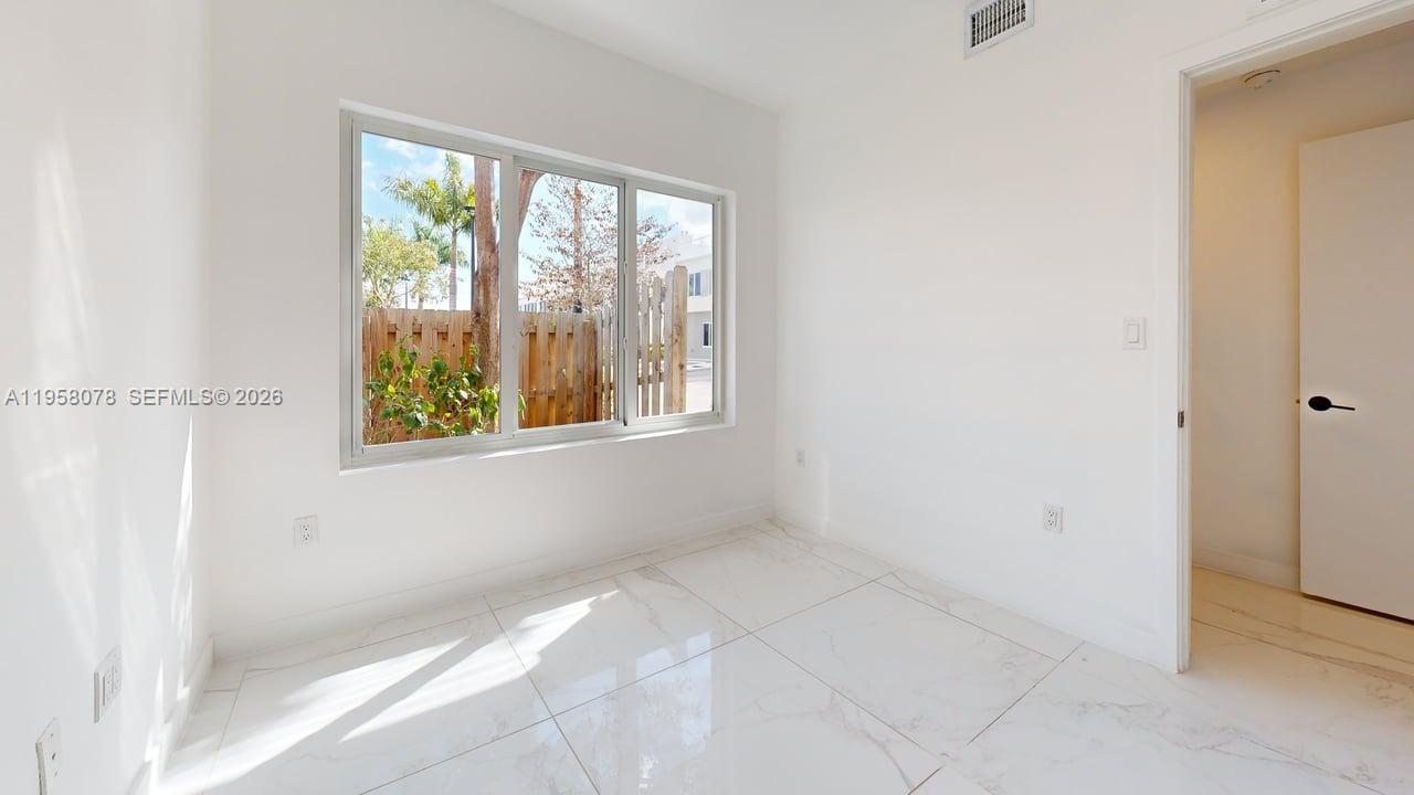 GRACE HOMES - Residential