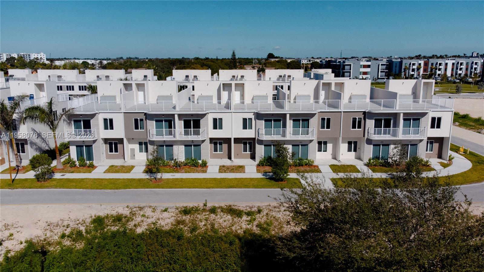 GRACE HOMES - Residential