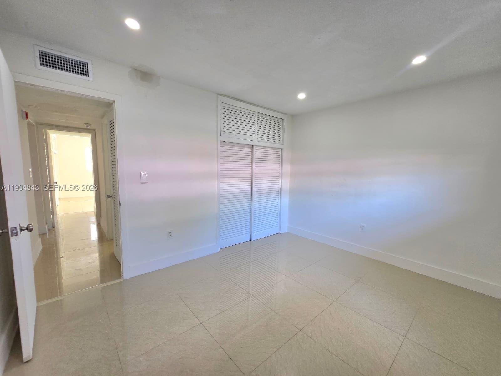 VILLAGE AT DADELAND CONDO - Residential