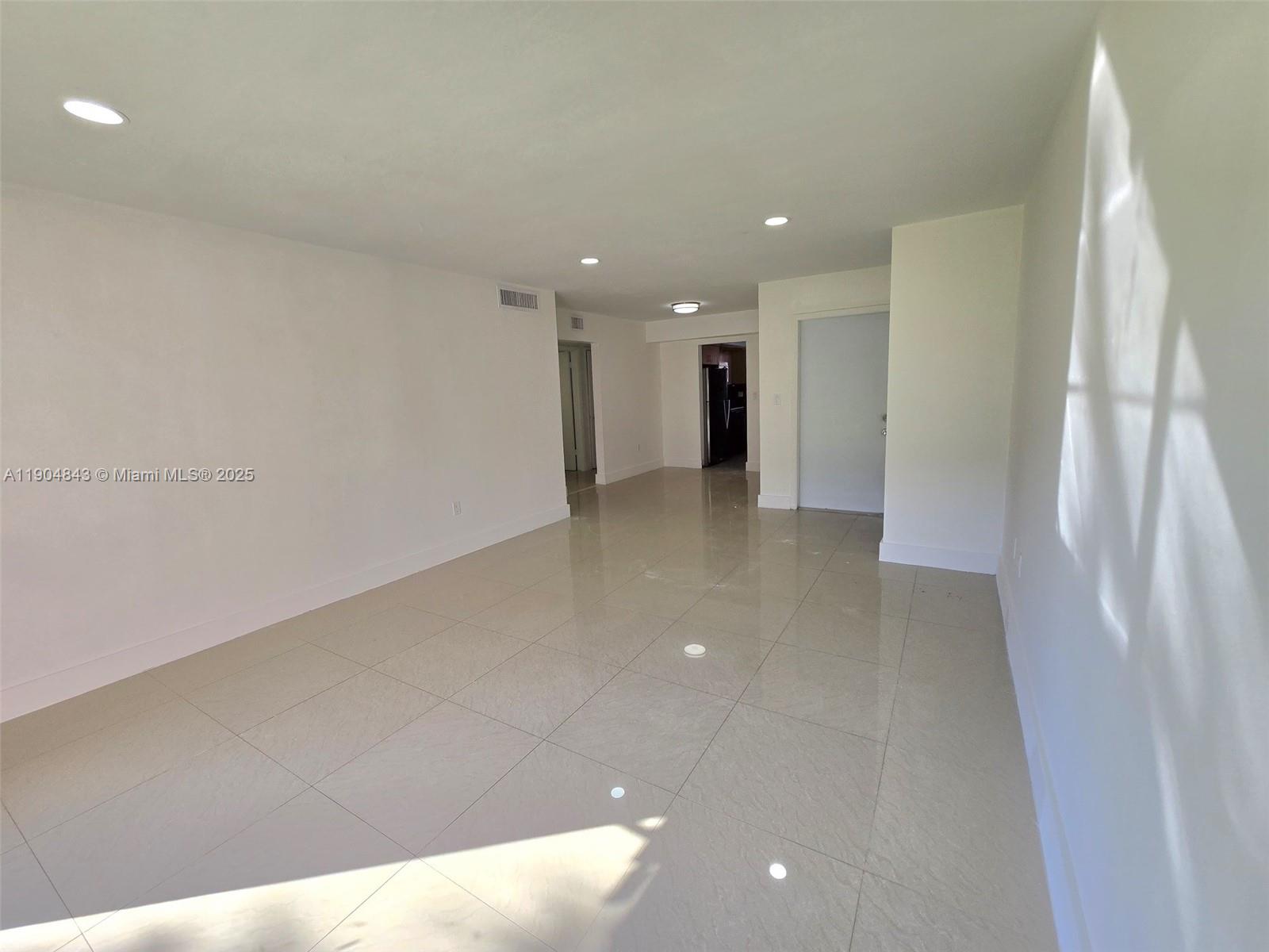 VILLAGE AT DADELAND CONDO - Residential