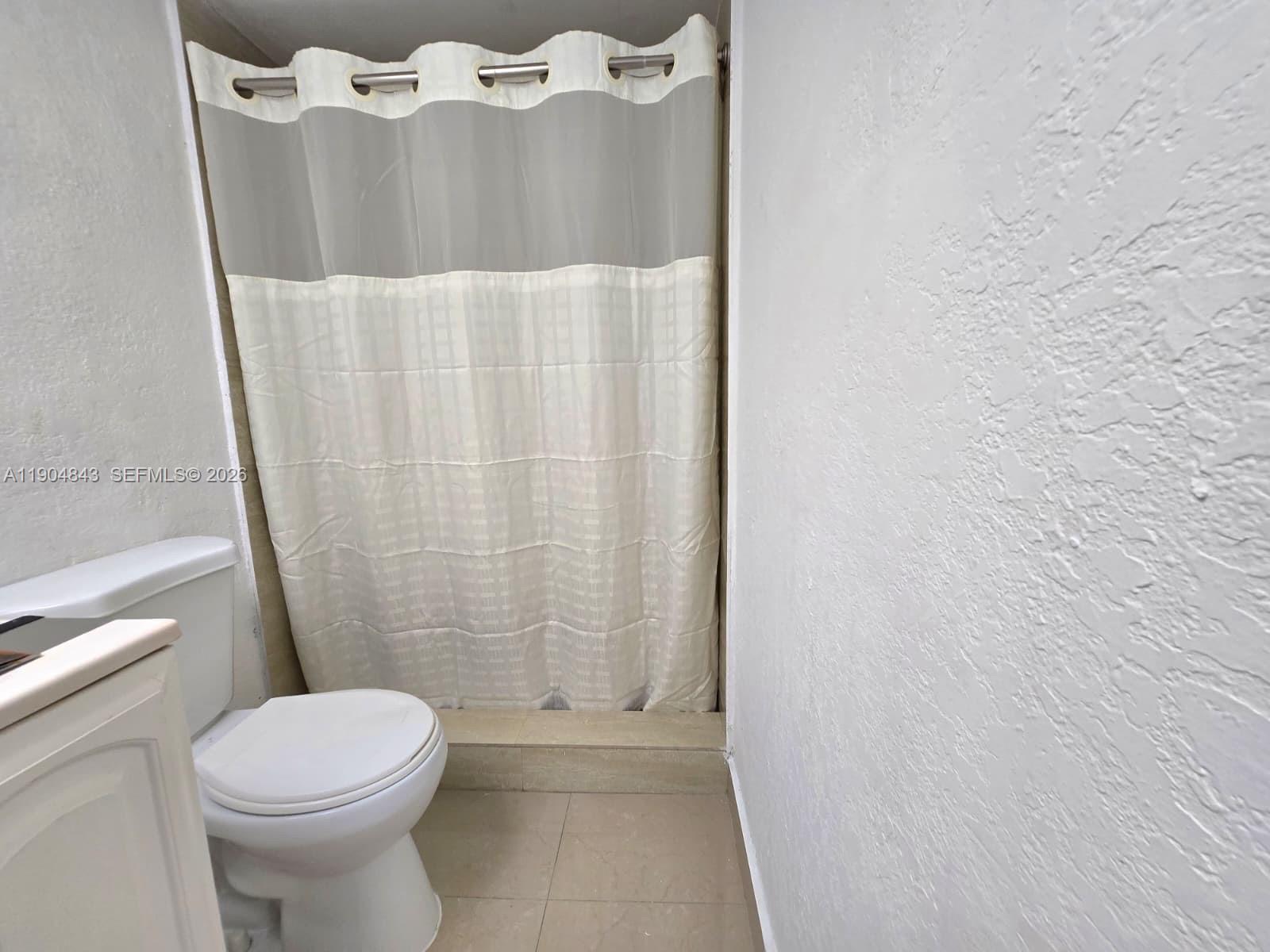 VILLAGE AT DADELAND CONDO - Residential