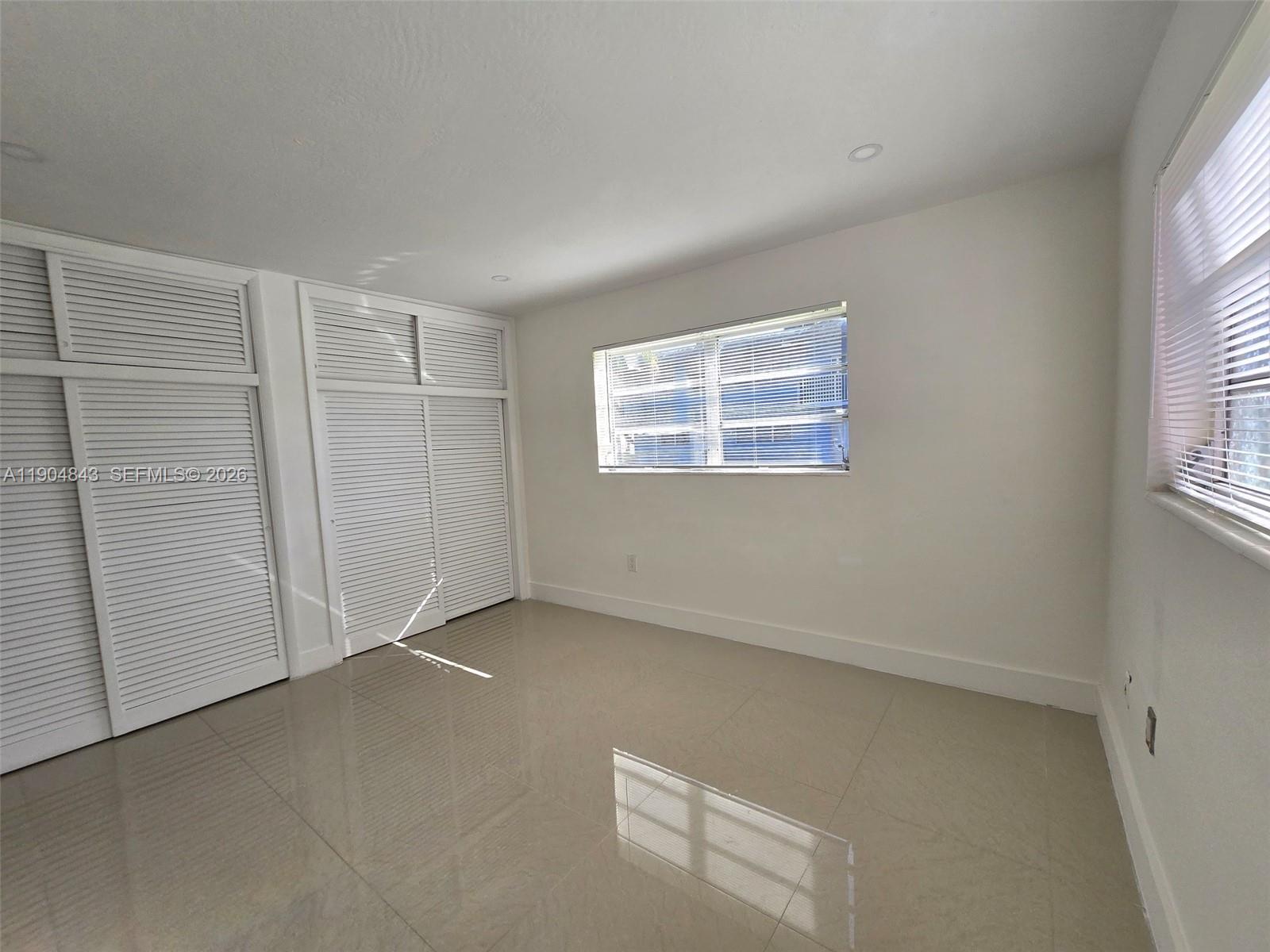 VILLAGE AT DADELAND CONDO - Residential